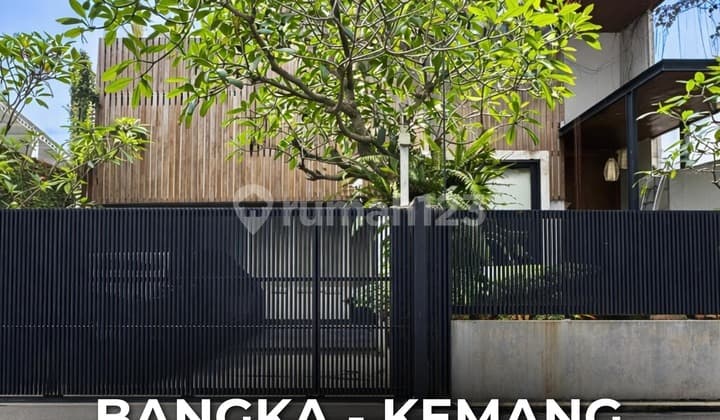 For Sale Modern Tropical Siap Huni Hadap Barat di Bangka - Kemang