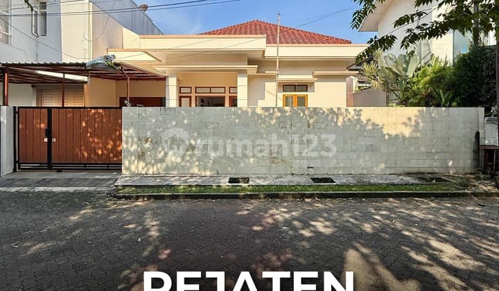 For Sale Rumah Siap Huni Dalam Komplek & Hadap Barat