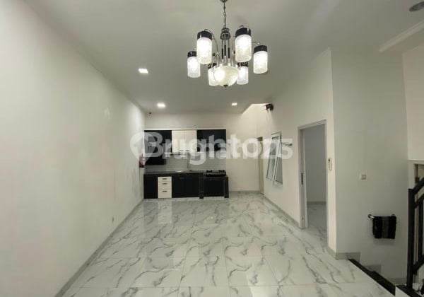 For Sale Rumah Baru Cantik di Meruya Selatan Dekat Pintu Tol