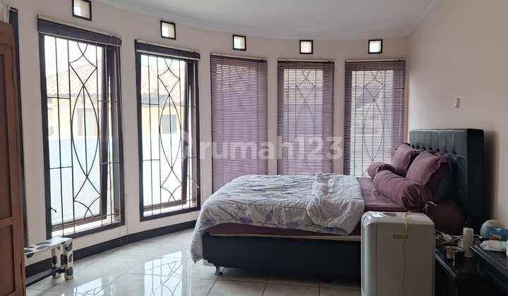 Rumah di Tatar Wangsakerta Kota Baru Parahyangan