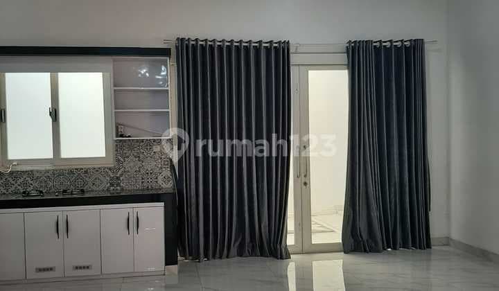 Rumah Terawat di Komplek Jakapurwa Buah Batu Bandung