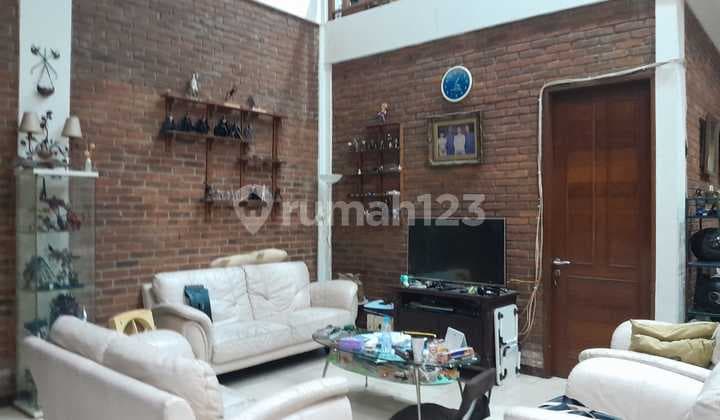 Rent Ready-to-Occupy House in Cisaranten, Bandung City