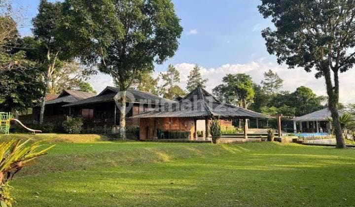 For Sale Good Resort Villa in Bogor