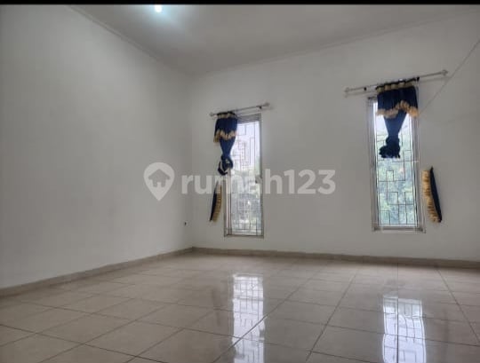 For Rent: Puri Gardena House in Kalideres