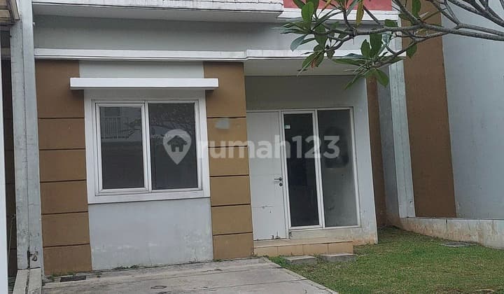 Dijual Rumah 2 Lantai Lingkungan Asri di Serpong Lagoon (Hn)