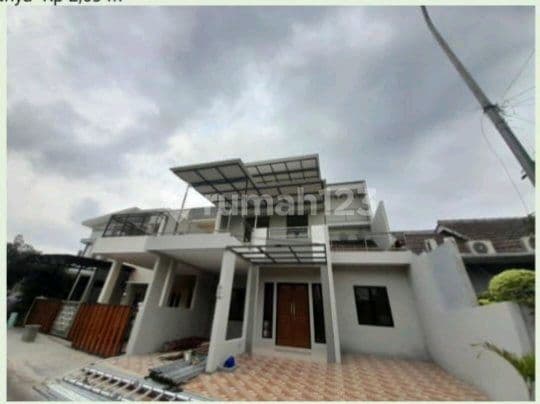 Dijual Rumah 3 Lantai Di Tm. Crysant Kencana Loka Bsd (nel)