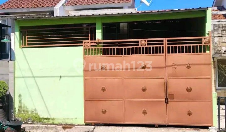 Dijual Rumah di Perumahan Green Lake Mangrove Wonorejo Rungkut Surabaya Ron.a959