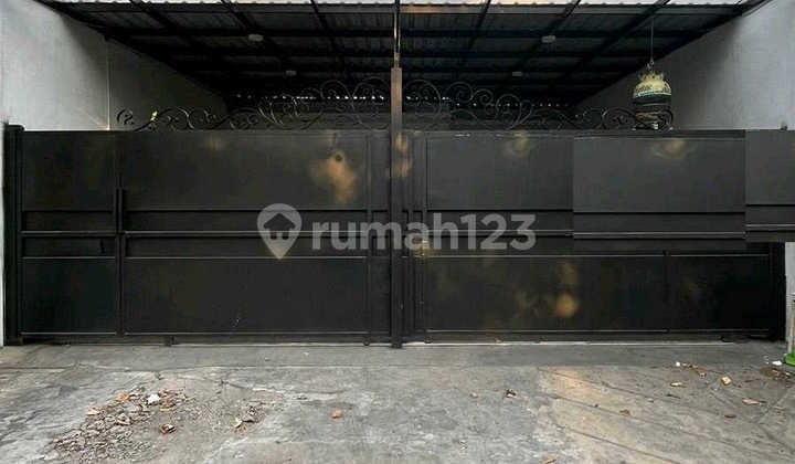 For Rent: Raya Manyar Sukolilo Surabaya House Ron.a2751