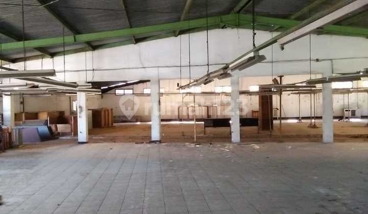 Lembang Gudang Siap pakai Murah Area Ramai dijual hitung tanah