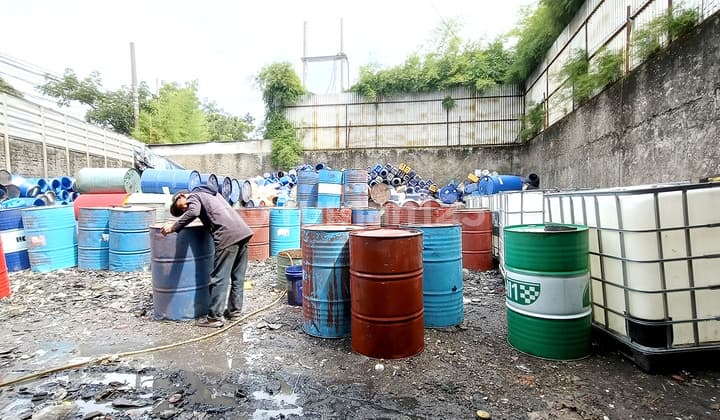 Soekarno Hatta Mainroad siap pakai Gudang dan open space