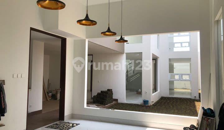 Setia Budi Regency Rumah Besar Siap Huni View 360 Modern