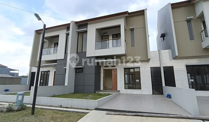 Garden City 2 lantai Murah Bagus Siap Huni di Buah Batu dengan View Gunung