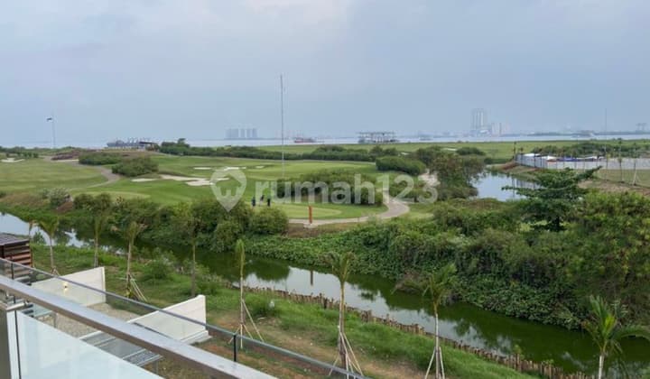 Bisa KPR! Rumah Chopin 10x35 Hoek View Golf dan Laut