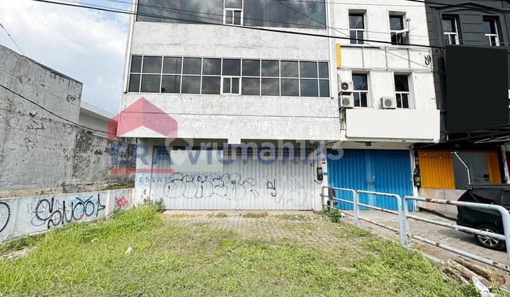 Ruko Pinggir Jalan Besar Tengah Kota Lebar Depan 9 Meter Cocok Usaha & Showroom