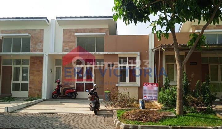 Rumah Bernuansa Minimalis Modern Park Hills, Citra Garden City