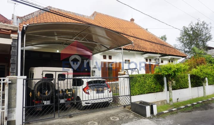 Dijual Rumah Besar Pojokan Di Taman Sulfat Kawasan Kuliner Sulfat