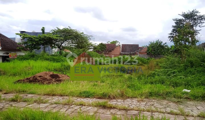 Tanah Luas Di Komplek Sma Islam Karangploso Jalan Akses Ke Batu