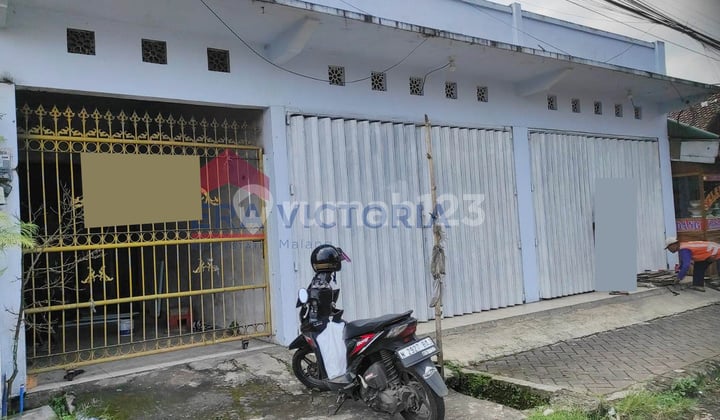House Location Bululawang, Beside Main Road, Busy Business Area