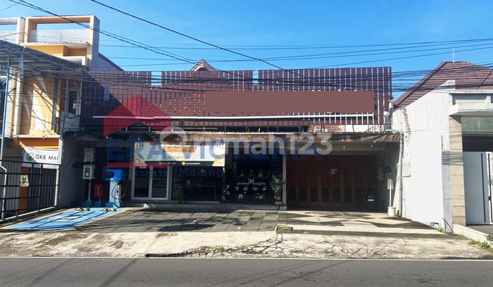 Rumah Poros Tidar Disewakan Area Ramai, Parkir Luas, Siap Usaha