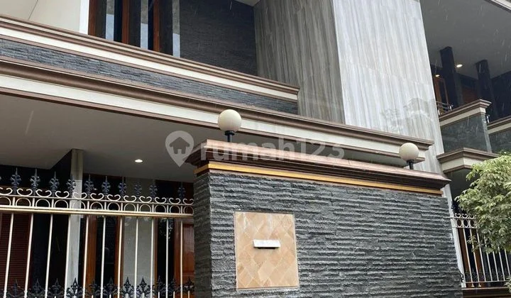 Turun Harga Rumah Di Gayungsari Surabaya Lokasi Strategis