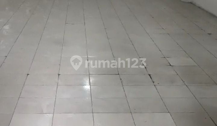 Ruko Bratang 3 Lantai Cocok Untuk Usaha Dan Tempat Tinggal