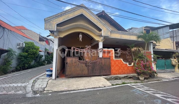 For Sale Single-Story Hook House in Ngagel