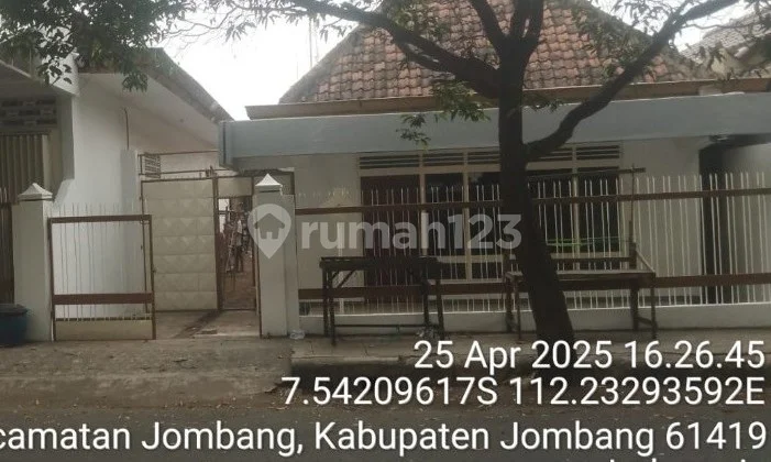 Sewa Rumah Dan Toko Jejer Nol Jalan Di Jombang