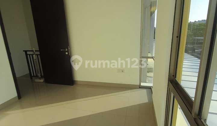 rumah di pik2, hawai, uk4,5x10m2, SHM, siap huni, bagus sekali