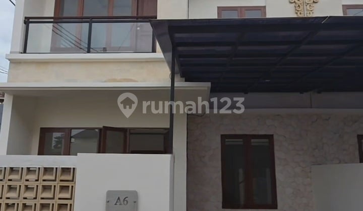 Ready-to-Occupy 2-Story House with One Gate System Near Unud Campus Jimbaran