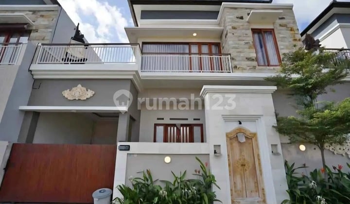 Rumah Dekat Pelabuhan Sanur, Rumah Sakit International di Sanur