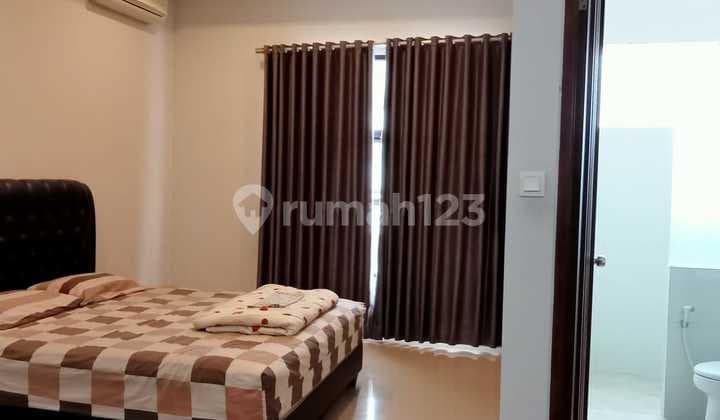 Rumah Minimalis Terawat Tengah Kota Jati Permai Town House