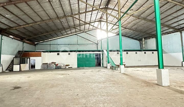 Murah Gudang di Jl. Cibolerang Kav Industri