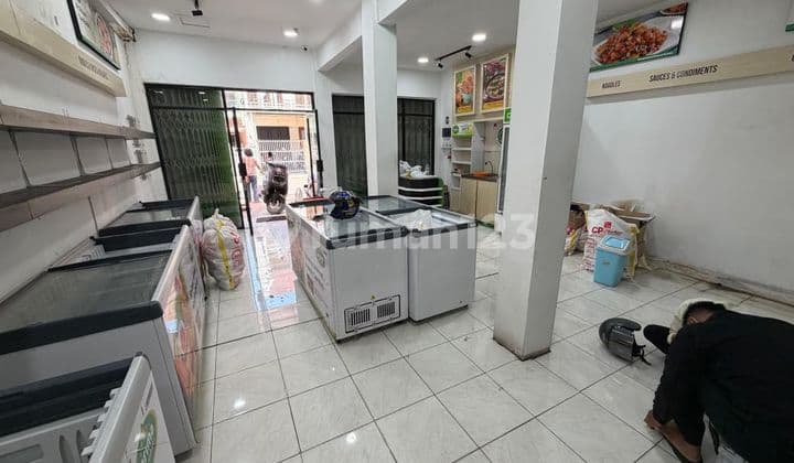 Ruko Ruang Usaha Pusat Kota Sayap Ciateul