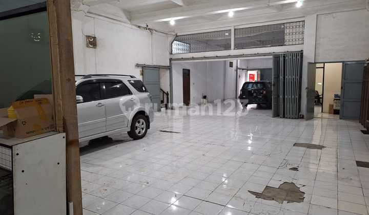 Rumah dan Tempat Usaha Gatot Subroto Mainroad