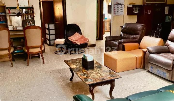 Jual Sewa Rumah Luas Asri di Pondok Hijau