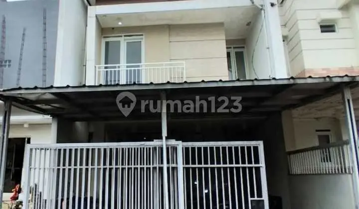 Comfortable Move-In Ready House in Adipura Cluster