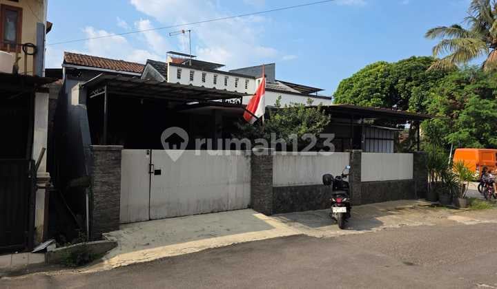 Murah Rumah di Jl. Komplek Meteor Barat Ii