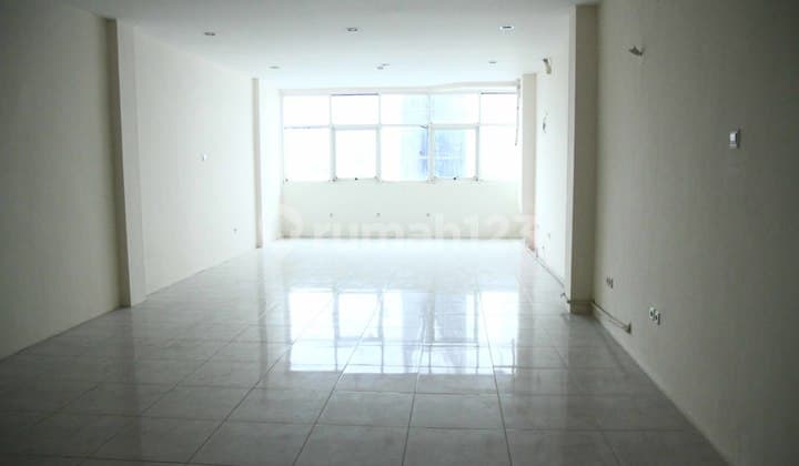 For Rent: Mampang Shop House 3rd & 4th Fl (Office) 1st & 2nd Fl already rented