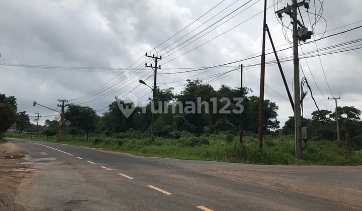 Tanah di Jalan ketapang raya. SHM lokasi strategis posisi hook