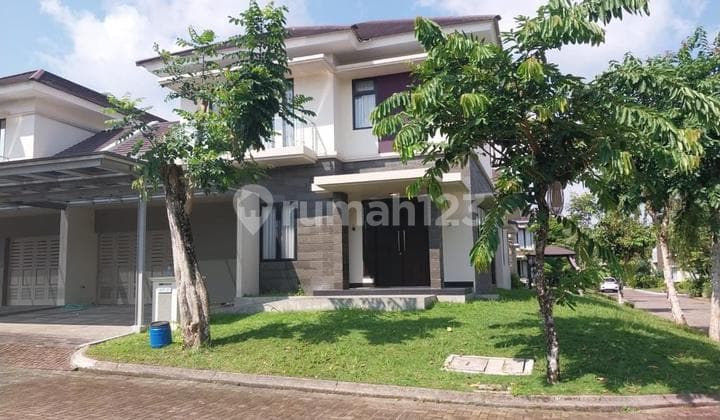 Rumah 2 lantai, perumahan bukit hijau Baru hadap utara