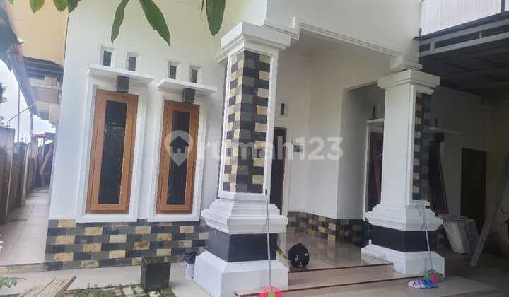 For Sale, Ready to Live In House in Front of Bes Cinema Selindung, Certificate of Ownership