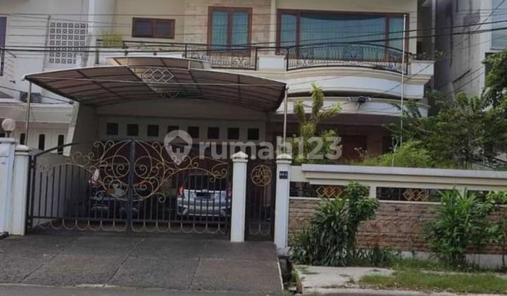 A91 Selling the Cheapest Large House with a Wide Road in Puri Indah Permata Buana