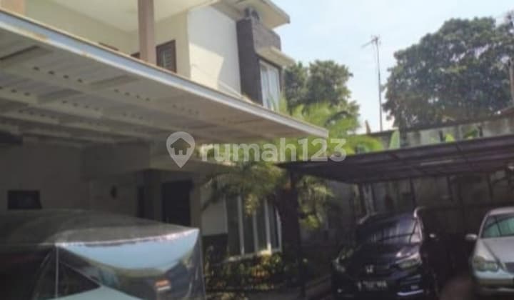 A111 Jual Rumah Ready Bagus lokasi Strategis di Mampang Prapatan