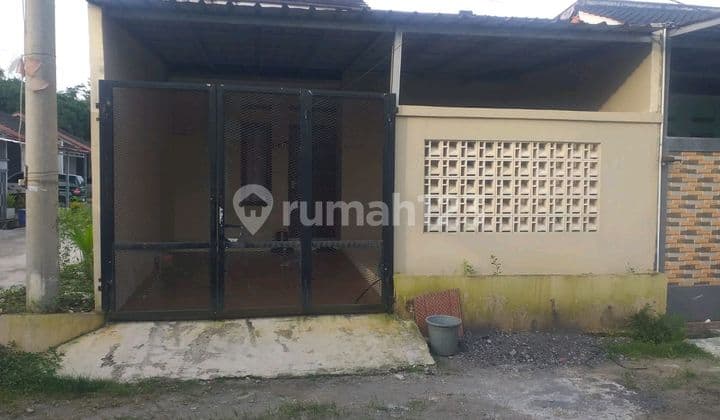 Rumah di Take Over Nanggawer di Cibinong
