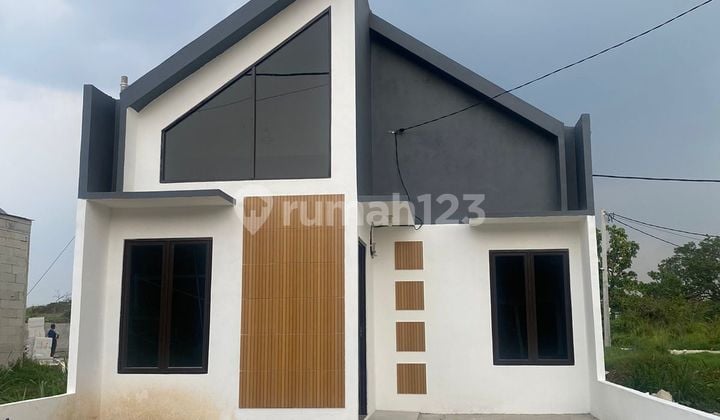 Rumah Murah Siap Huni Dekat Stasiun ********