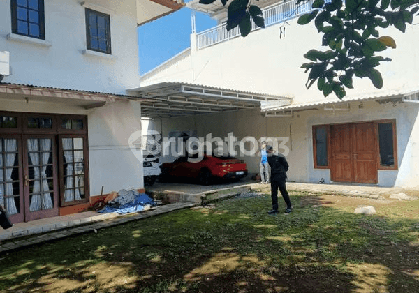 Rumah Mewah Harga Murah di Lingkungan Mewah Rancamaya