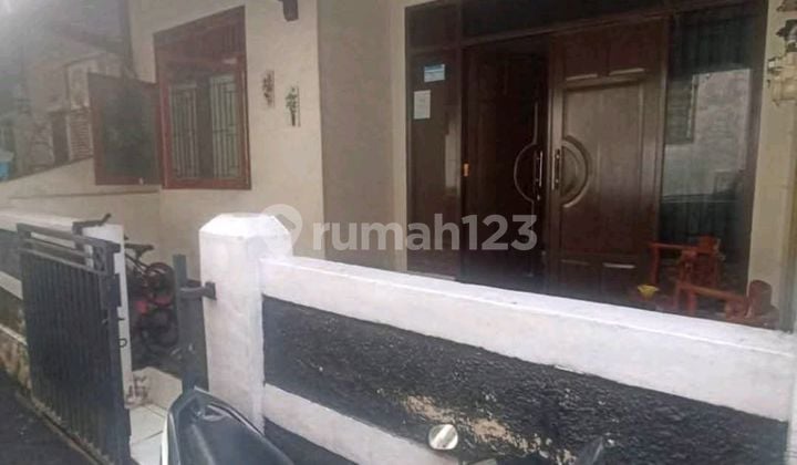 Rumah Murah Siap Huni, Akses Mudah ke Stasiun & Mall