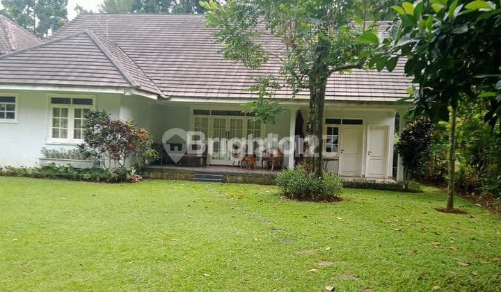 LUXURY HOUSE LOW PRICE FULLY FURNISHED LARGE LAND IN ELITE AREA BOGOR