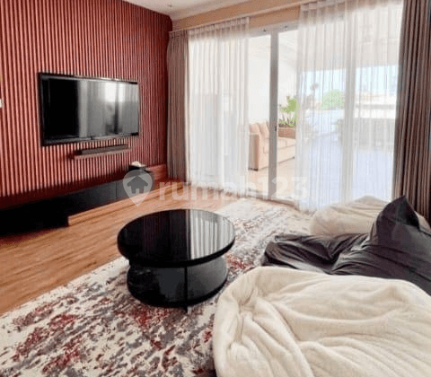 Rumah Dijual Elang Laut Pik 3 Lantai SHM 14 M Nego Langka