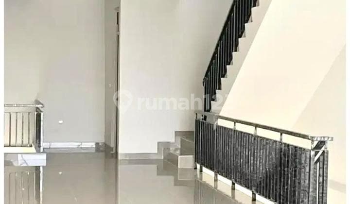 Shop House for Sale in Golf Island 4 Floors Price Rp 7.5 Billion Negotiable